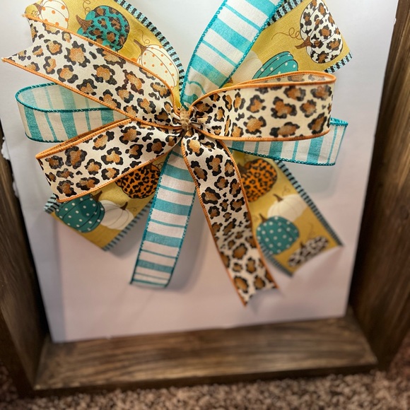 Fall bow - Picture 2 of 2